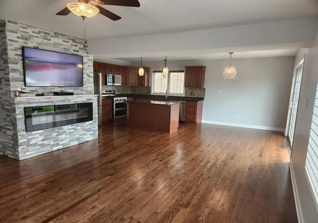 Photo 3 of Single family home for sale at 9434 Rich Ln, Orland Park, IL 60467 | MLS# 12713817 | Listing updated on 2026-10-04