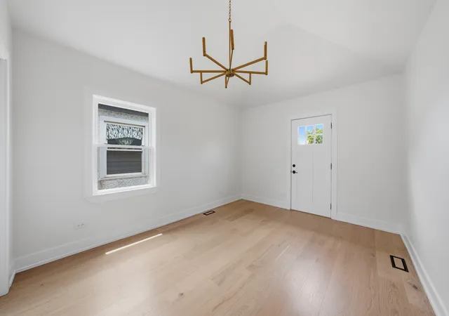 5th image of 1416 Ridgeland Ave, Berwyn, IL 60402 | MLS# 12713840