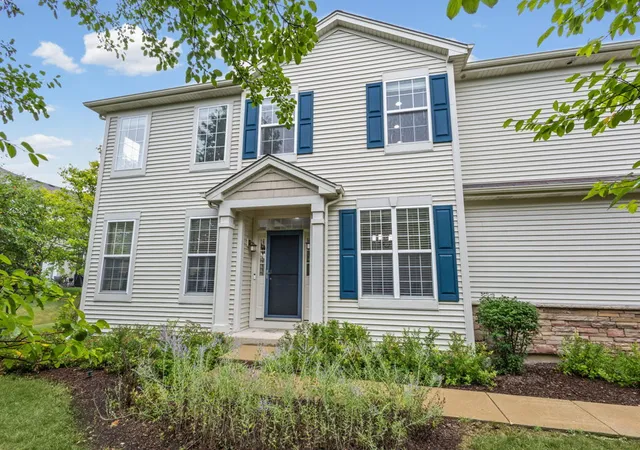 Photo 1 of Sale Pending at 580 S Jade Ln, Round Lake, IL 60073 | MLS# 12713847 | Listing updated on 2026-09-05