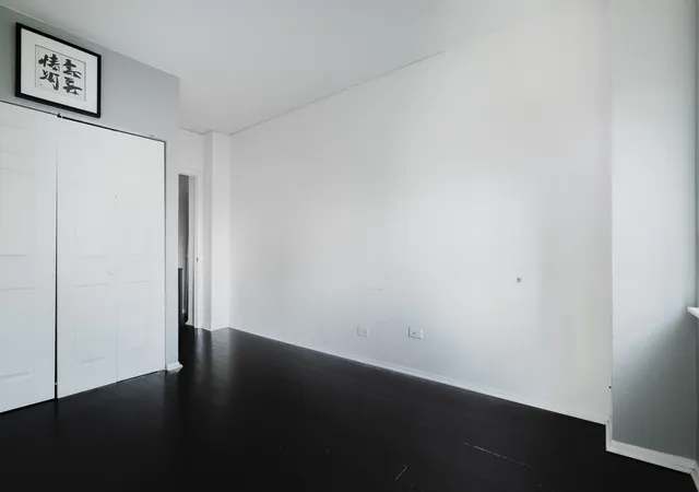 Listing Photo 2 - Condo for sale in building located at 780 S Federal St, Chicago, IL 60605 - Unit #906