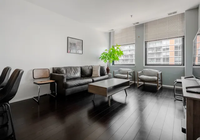 Photo 4 of Condo for sale at 780 S Federal St #906, Chicago, IL 60605 | MLS# 12713859 | Listing updated on 2026-09-06