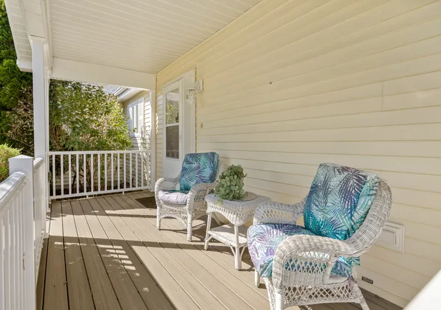 Photo 3 of Single family home for sale at 2516 Lippizan Ln, Grayslake, IL 60030 | MLS# 12713936 | Listing updated on 2026-09-25
