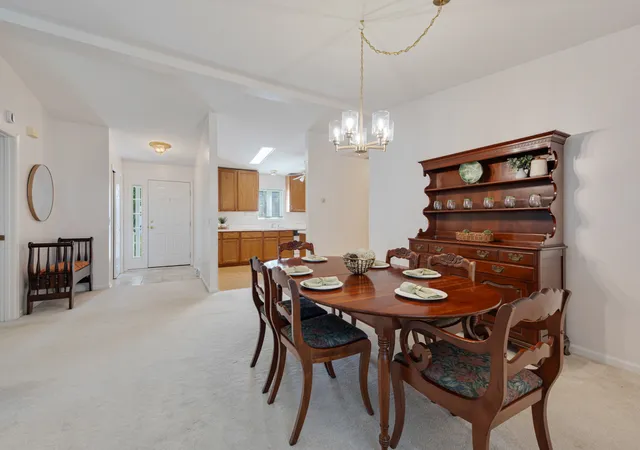 Photo 4 of Single family home for sale at 2516 Lippizan Ln, Grayslake, IL 60030 | MLS# 12713936 | Listing updated on 2026-09-25