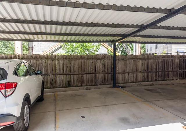 2nd image of 3401 N Racine Ave, Chicago, IL 60657