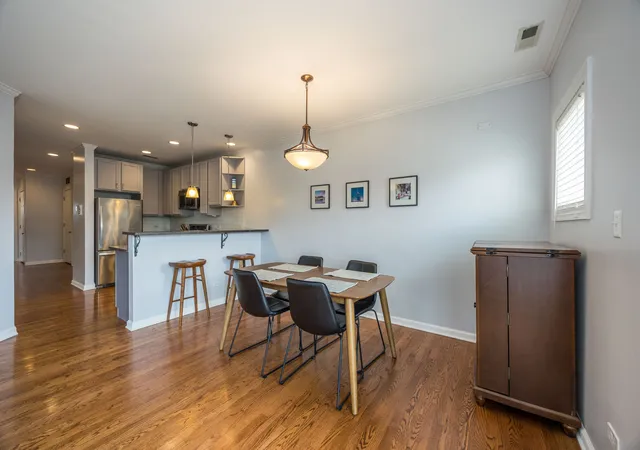 5th image of 3401 N Racine Ave, Chicago, IL 60657