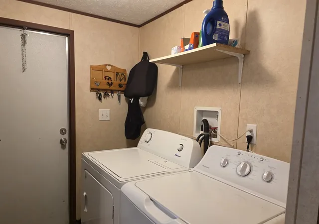 Photo 14 of Single family home for sale at 830 Telephone Rd, Galatia, IL 62935 | MLS# 12713996 | Listing updated on 2026-08-30