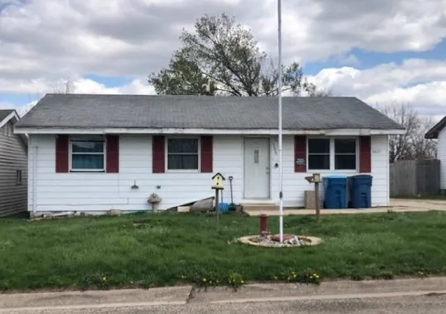 Photo 2 of Single family home for sale at 3025 Arlington Dr, Princeton, IL 61356 | MLS# 12714065 | Listing updated on 2026-08-13