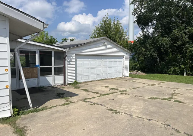 Photo 6 of Single family home for sale at 3025 Arlington Dr, Princeton, IL 61356 | MLS# 12714065 | Listing updated on 2026-08-13