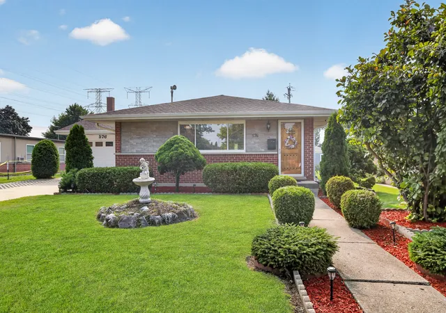 Photo 1 of Single family home for sale at 576 Dara James Rd, Des Plaines, IL 60016 | MLS# 12714075 | Listing updated on 2026-09-23