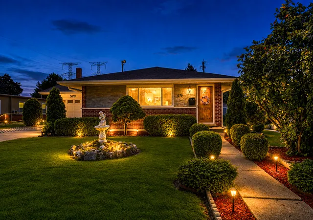 Photo 2 of Single family home for sale at 576 Dara James Rd, Des Plaines, IL 60016 | MLS# 12714075 | Listing updated on 2026-09-23