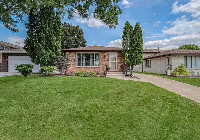 2nd image of 707 Houston St, Lemont, IL 60439 | MLS# 12714098