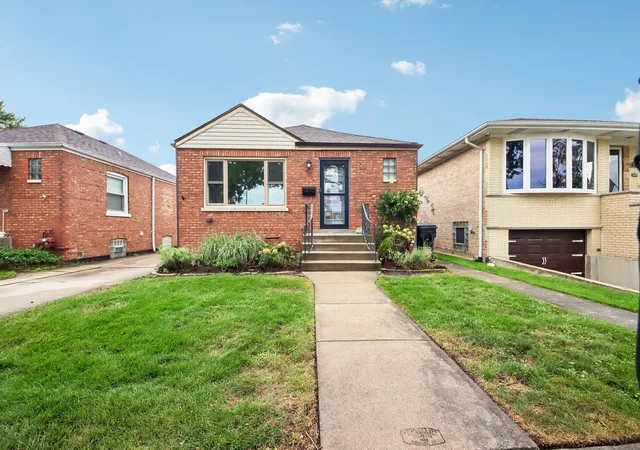 Photo 1 of Single family home for sale at 5724 S Sayre Ave, Chicago, IL 60638 | MLS# 12714168 | Listing updated on 2026-09-07