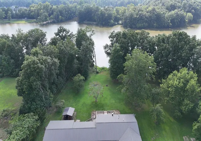 36th image of 8 Lakedale Dr, Salem, IL 62881 | MLS# 12714174