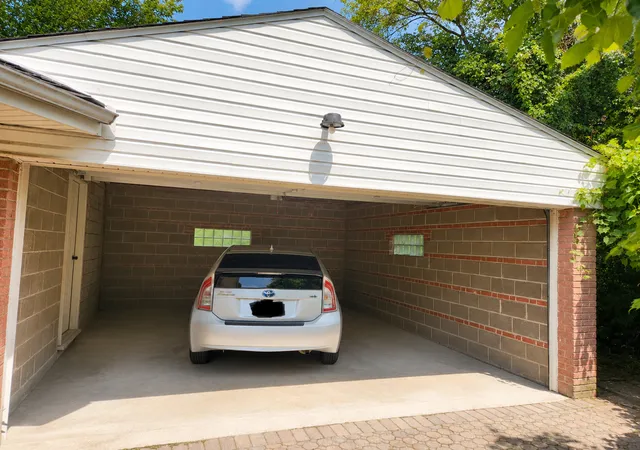 Photo 3 of Single family home for sale at 6647 N Lawndale Ave, Lincolnwood, IL 60712 | MLS# 12714182 | Listing updated on 2026-08-13
