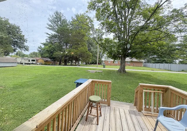 Photo 43 of Single family home for sale at 205 N Poplar St, Desoto, IL 62924 | MLS# 12714206 | Listing updated on 2026-08-30