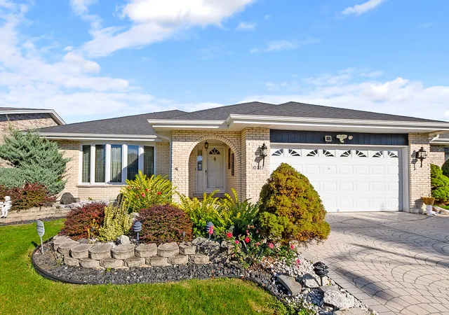 Photo 3 of Single family home for sale at 10737 Linder Ave, Oak Lawn, IL 60453 | MLS# 12714209 | Listing updated on 2026-10-08