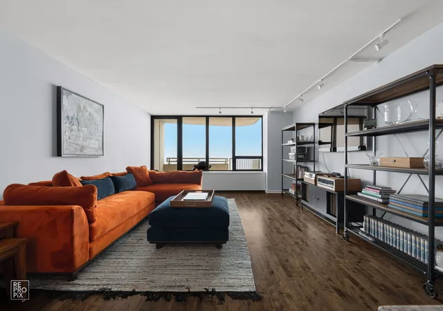 Photo 2 of Sale Pending at 3930 N Pine Grv Ave #2903, Chicago, IL 60613 | MLS# 12714248 | Listing updated on 2026-08-24
