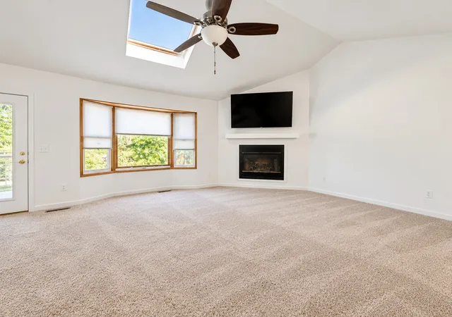 Photo 2 of Townhouse for sale at 1608 Walsh Dr, Yorkville, IL 60560 | MLS# 12714252 | Listing updated on 2026-10-18