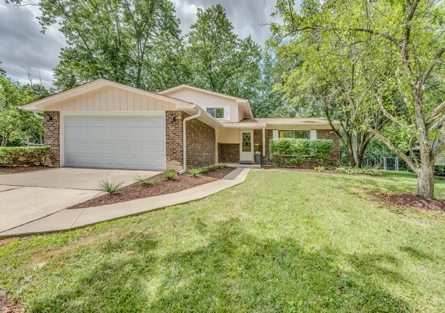 1st image of 23016 Valley Dr, Richton Park, IL 60471 | MLS# 12714269