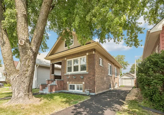 2nd image of 4163 E Eberly Ave, Brookfield, IL 60513 | MLS# 12714281