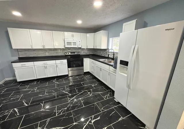 Photo 3 of Sale Pending at 1102 E Church St, Salem, IL 62881 | MLS# 12714301 | Listing updated on 2026-09-24