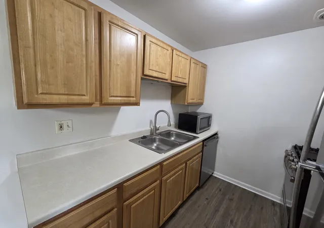 4th image of 9B E Dundee Quarter Dr #303, Palatine, IL 60074 | MLS# 12714325