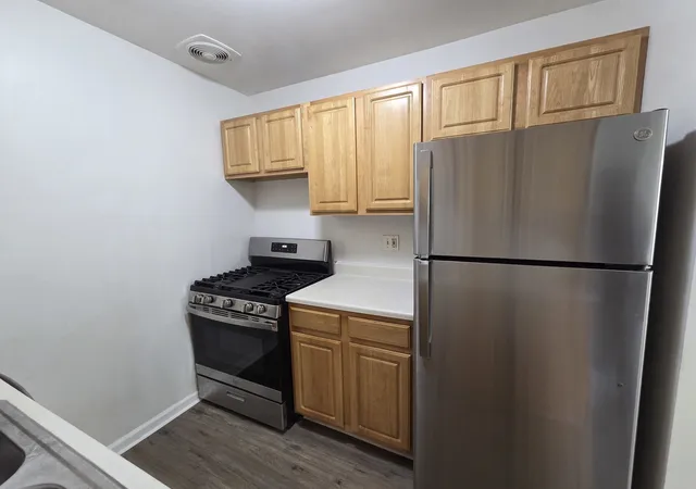 5th image of 9B E Dundee Quarter Dr #303, Palatine, IL 60074 | MLS# 12714325