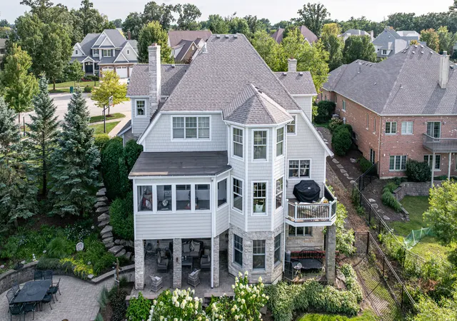 Photo 4 of Single family home for sale at 13487 Cambridge Dr, Lemont, IL 60439 | MLS# 12714392 | Listing updated on 2026-10-05