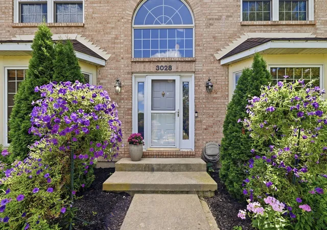Photo 2 of Single family home for sale at 3028 Wedgewood Dr, De Kalb, IL 60115 | MLS# 12714449 | Listing updated on 2026-08-28