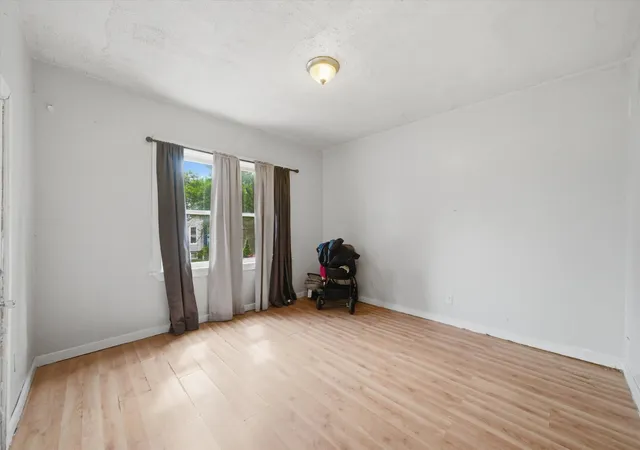 4th image of 8914 S Exchange Ave, Chicago, IL 60617 | MLS# 12714543