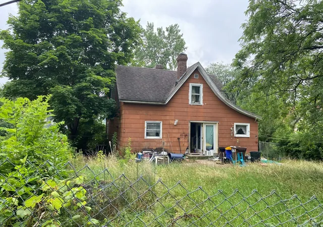 2nd image of 1418 Rural St, Rockford, IL 61107 | MLS# 12714550