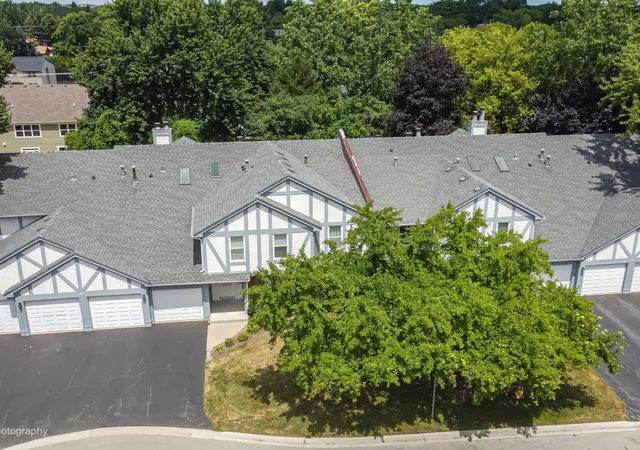 Photo 21 of Sale Pending at 16 W Fern Ct #204, Palatine, IL 60067 | MLS# 12714560 | Listing updated on 2026-08-05