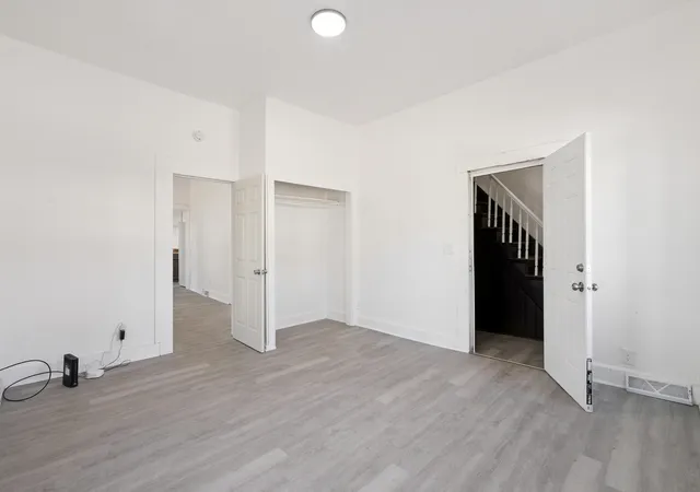 Photo 4 of House for sale at 1101 West 6th St, Davenport, IA 52802 | MLS# 12714648 | Listing updated on 2026-10-21