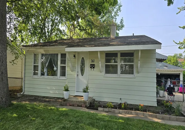 Photo 1 of Single family home for sale at 360 Tee Ln, Carpentersville, IL 60110 | MLS# 12714720 | Listing updated on 2026-09-03