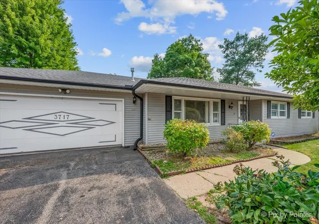 Photo 1 of Single family home for sale at 3717 Grandmore Ave, Gurnee, IL 60031 | MLS# 12714726 | Listing updated on 2026-09-22