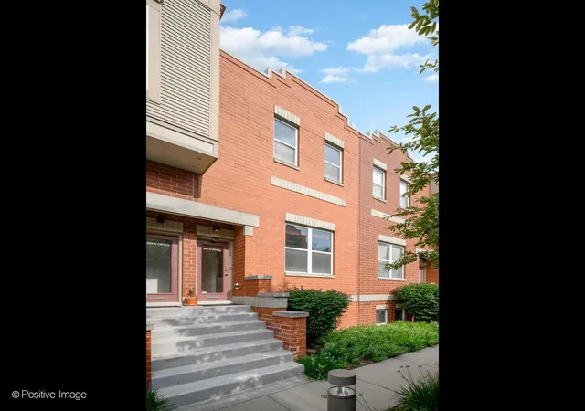 1st image of 3643 W Cornelia Ave #B, Chicago, IL 60618 | MLS# 12714755