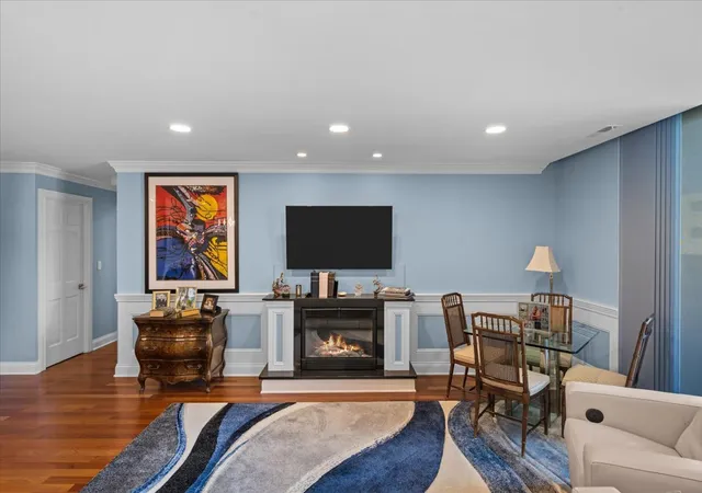 Listing Photo 4 - Condo for sale in building located at 1350 N Western Ave, Forest Lake, IL 60045 - Unit #111