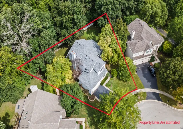 Photo 4 of Single family home for sale at 1428 Somerset Ct, Mundelein, IL 60060 | MLS# 12714838 | Listing updated on 2026-10-27