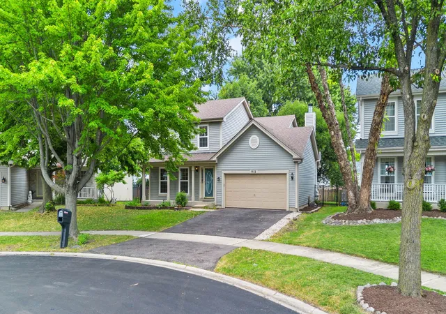 Photo 2 of Single family home for sale at 912 Matthew Ct, Naperville, IL 60540 | MLS# 12714839 | Listing updated on 2026-09-15