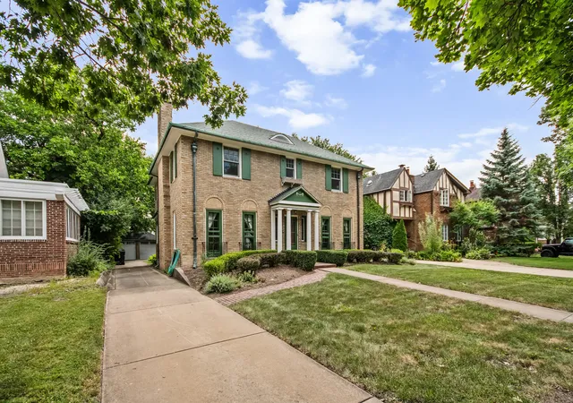 Photo 2 of Sale Pending at 525 Wisner St, Park Ridge, IL 60068 | MLS# 12714869 | Listing updated on 2026-08-13