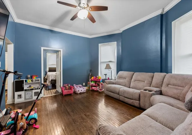Listing Photo 3 - Condo for sale in building located at 1450 S Avers Ave, Chicago, IL 60623