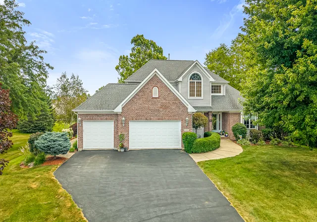 Photo 1 of Single family home for sale at 2808 Stinson St, Poplar Grove, IL 61065 | MLS# 12714937 | Listing updated on 2026-07-30