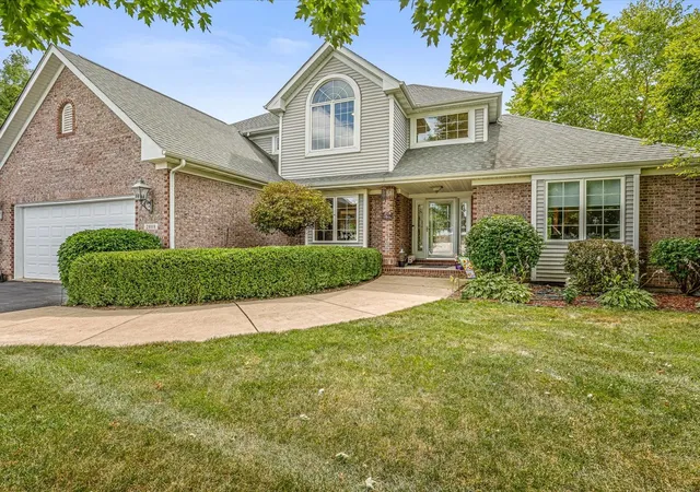 Photo 2 of Single family home for sale at 2808 Stinson St, Poplar Grove, IL 61065 | MLS# 12714937 | Listing updated on 2026-07-30