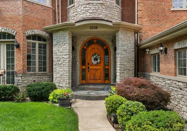 2nd image of 1008 Meadow Rd, Northbrook, IL 60062 | MLS# 12714940