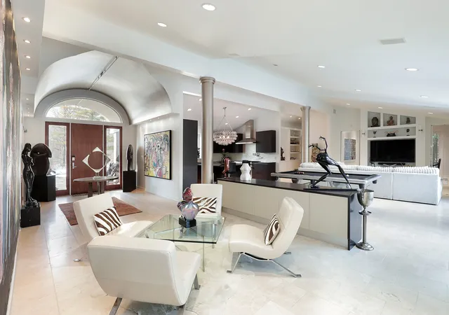 Photo 3 of Sale Pending at 1551 Mill Trl, Highland Park, IL 60035 | MLS# 12714956 | Listing updated on 2026-09-28