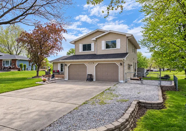 Photo 1 of Single family home for sale at 1184 Winterhaven Ln, Crown Point, IN 46307 | MLS# 12714977 | Listing updated on 2026-10-20