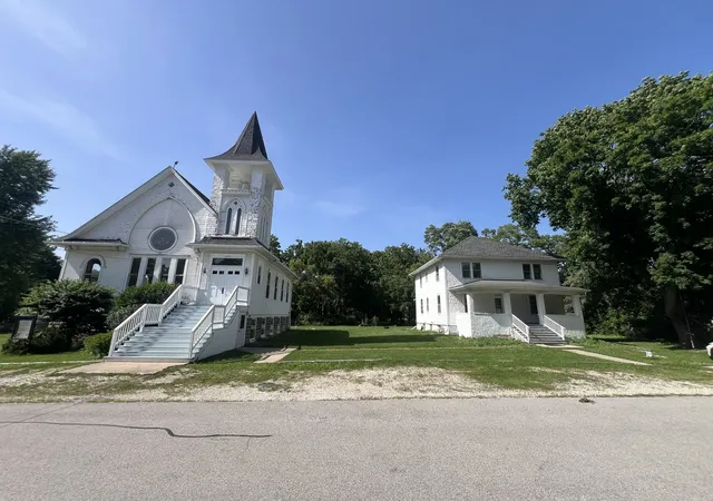 Photo 1 of Single family home for sale at 16670 Easton Ave, Lincolnshire, IL 60069 | MLS# 12714994 | Listing updated on 2026-09-01