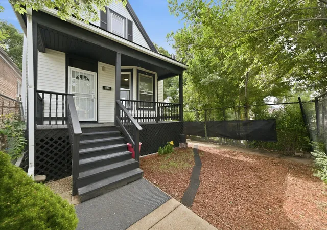 2nd image of 6245 S Damen Ave, Chicago, IL 60636 | MLS# 12715072