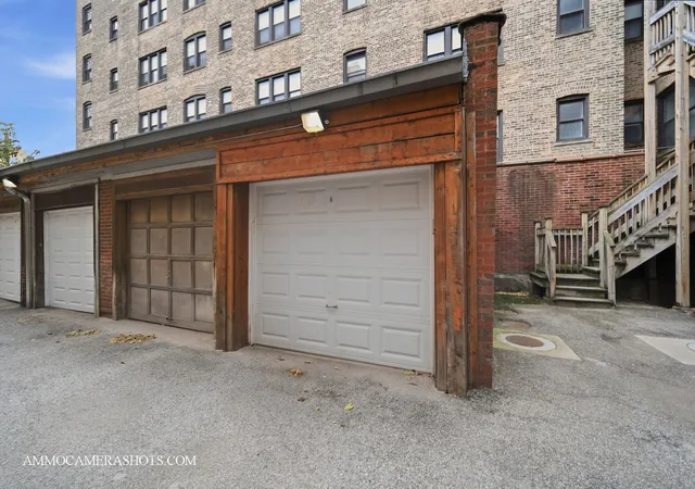 20th image of 6807 S Paxton Ave #1, Chicago, IL 60649 | MLS# 12715078