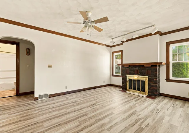 Photo 4 of Single family home for sale at 1004 16th Avenue, Moline, IL 61265 | MLS# 12715127 | Listing updated on 2026-09-12